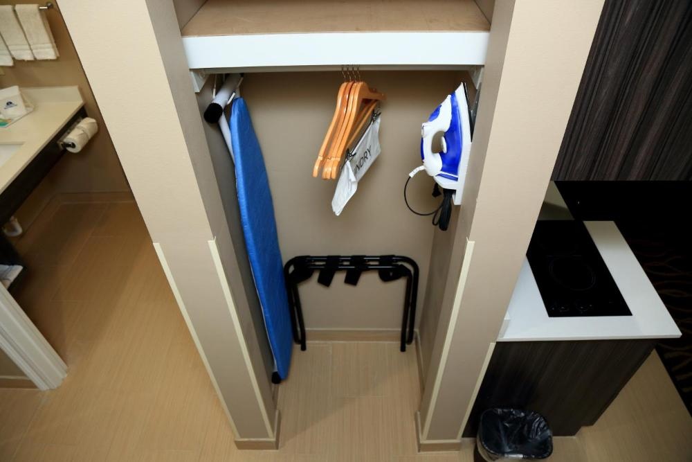 Americas Best Value Inn & Suites Prairieville